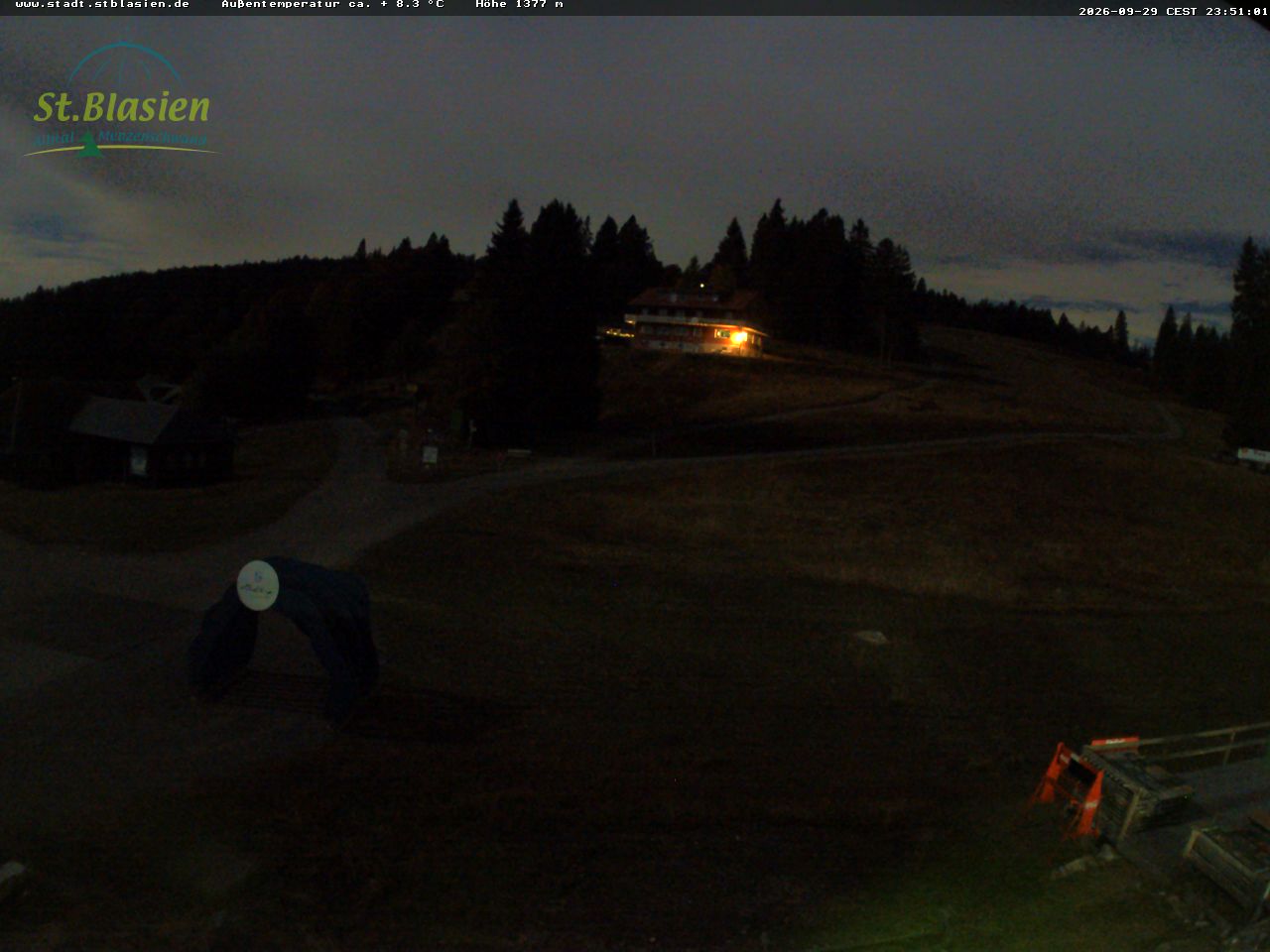 Feldberg Grafenmatt snow cam captured at 29 September 2026 at 11:51 pm GMT+2