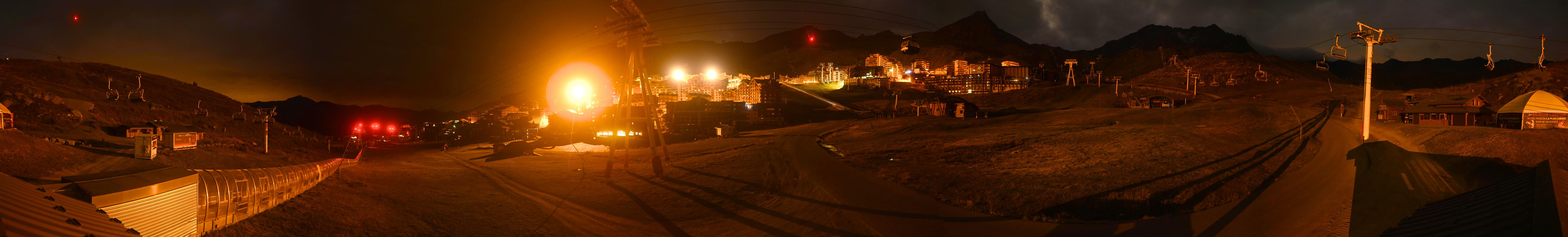 Val Thorens Rond Point des Pistes snow cam captured at 30 September 2026 at 11:59 pm GMT+2