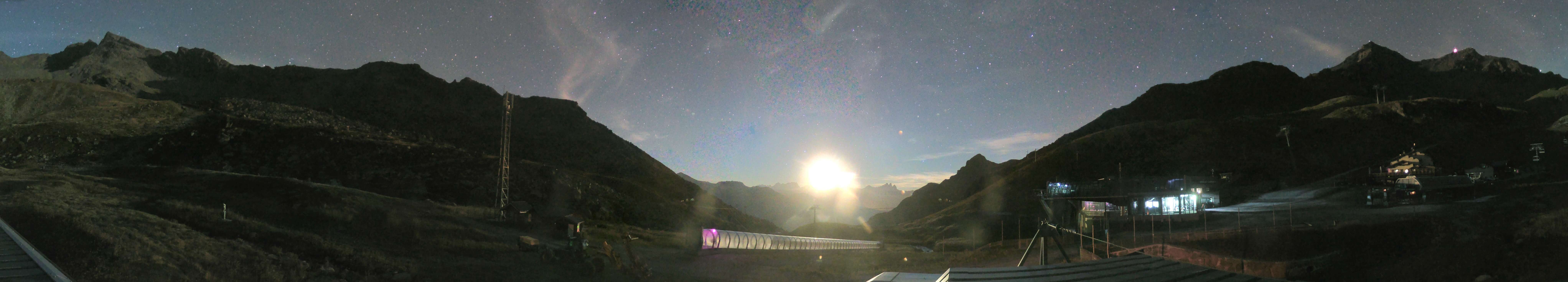Val Thorens Plan Bouchet - Orelle snow cam captured at 19 September 2026 at 11:50 pm GMT+2