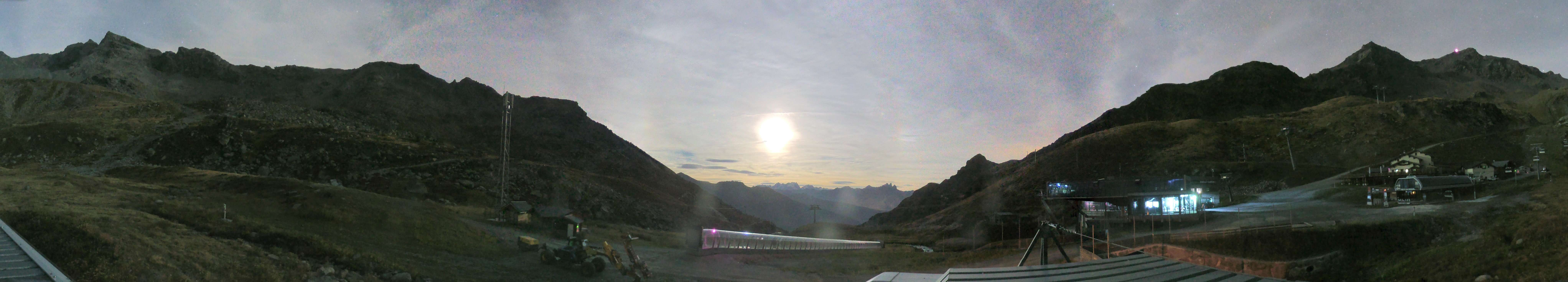 Val Thorens Plan Bouchet - Orelle snow cam captured at 20 September 2026 at 11:54 pm GMT+2