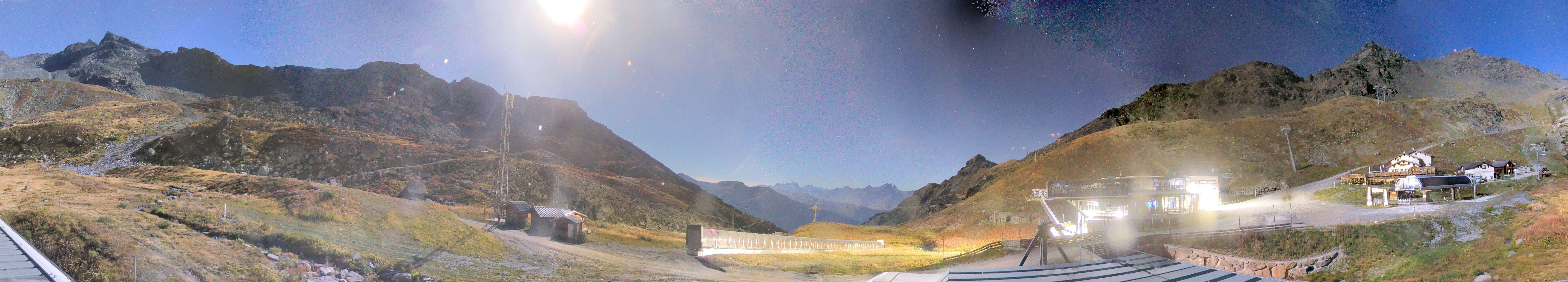 Val Thorens Plan Bouchet - Orelle snow cam captured at 23 September 2026 at 11:18 pm GMT+2