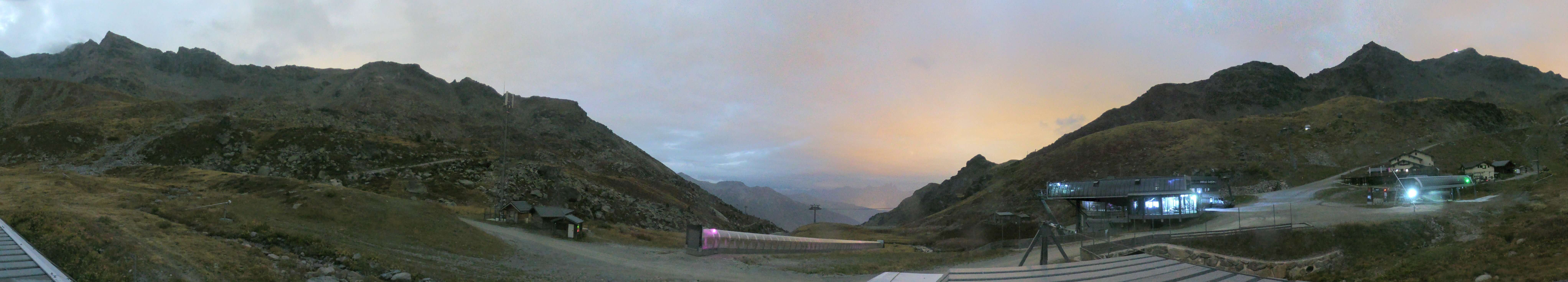 Val Thorens Plan Bouchet - Orelle snow cam captured at 30 September 2026 at 11:59 pm GMT+2