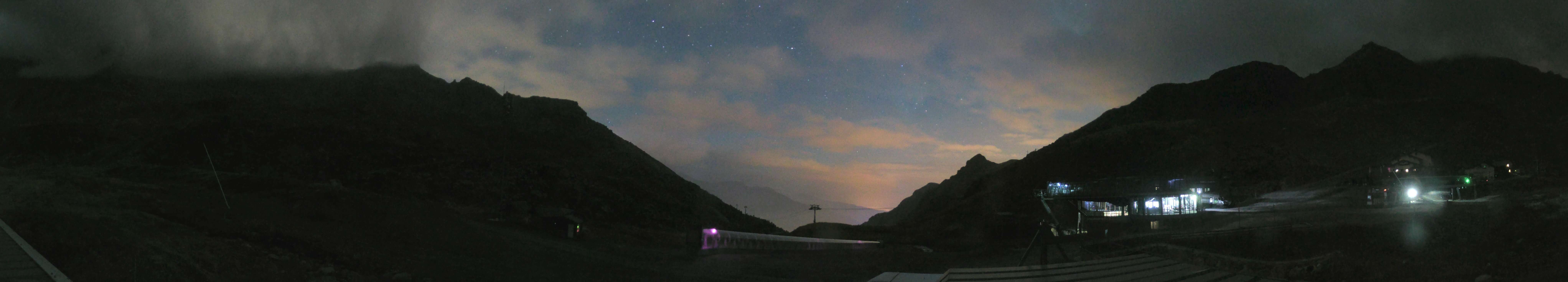 Val Thorens Plan Bouchet - Orelle snow cam captured at 2 October 2026 at 11:46 pm GMT+2