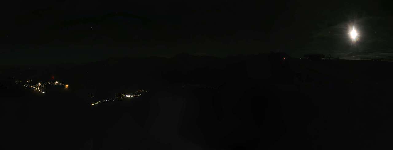 Méribel Tougnète Summit - 2,434 m snow cam captured at 21 September 2026 at 11:49 pm GMT+2
