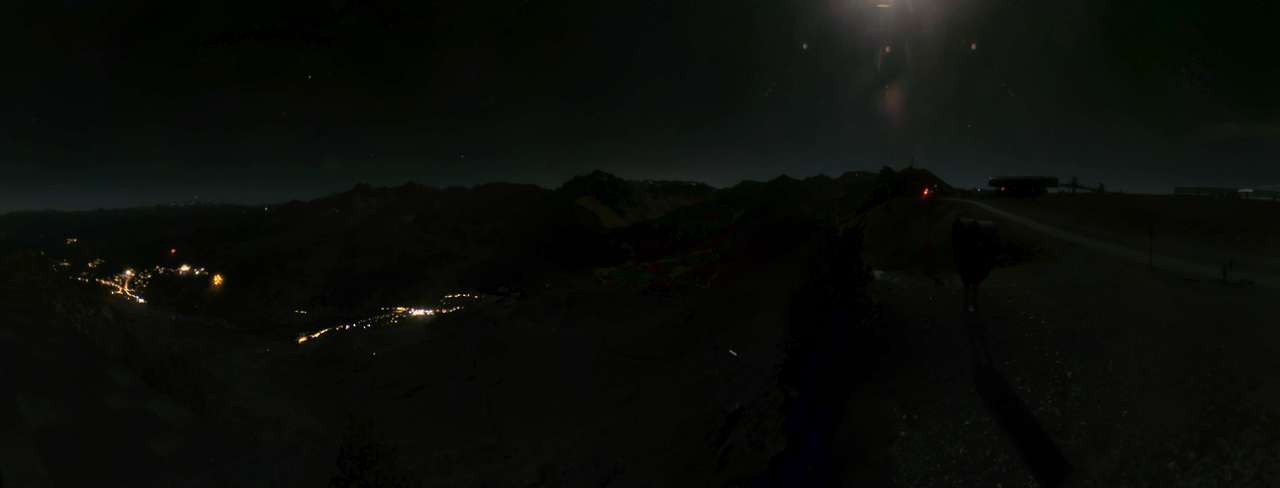 Méribel Tougnète Summit - 2,434 m snow cam captured at 25 September 2026 at 11:54 pm GMT+2