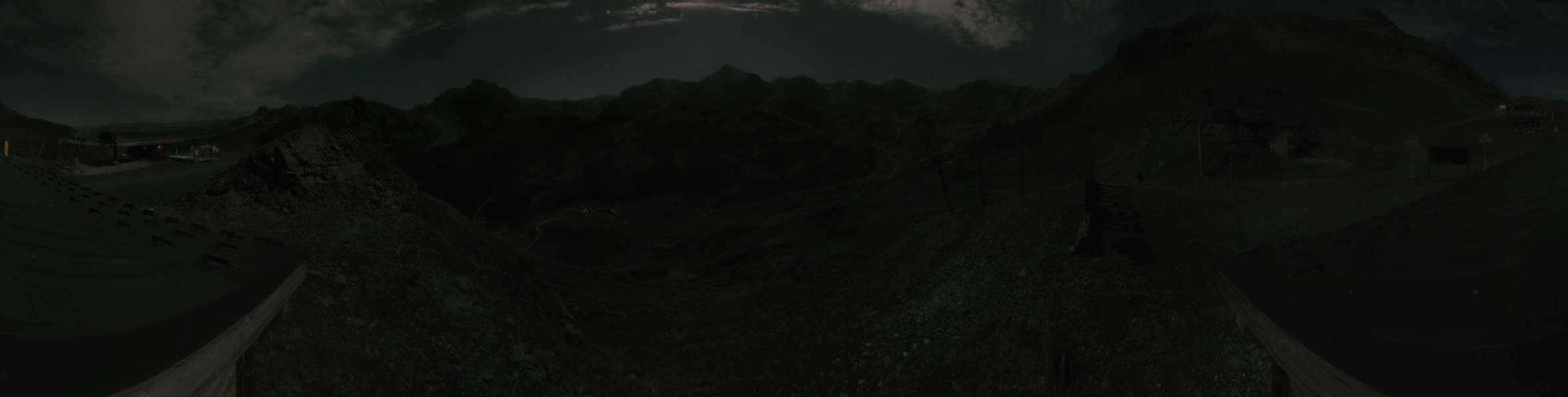 Méribel Bouquetin - 2,426 m snow cam captured at 27 September 2026 at 11:53 pm GMT+2
