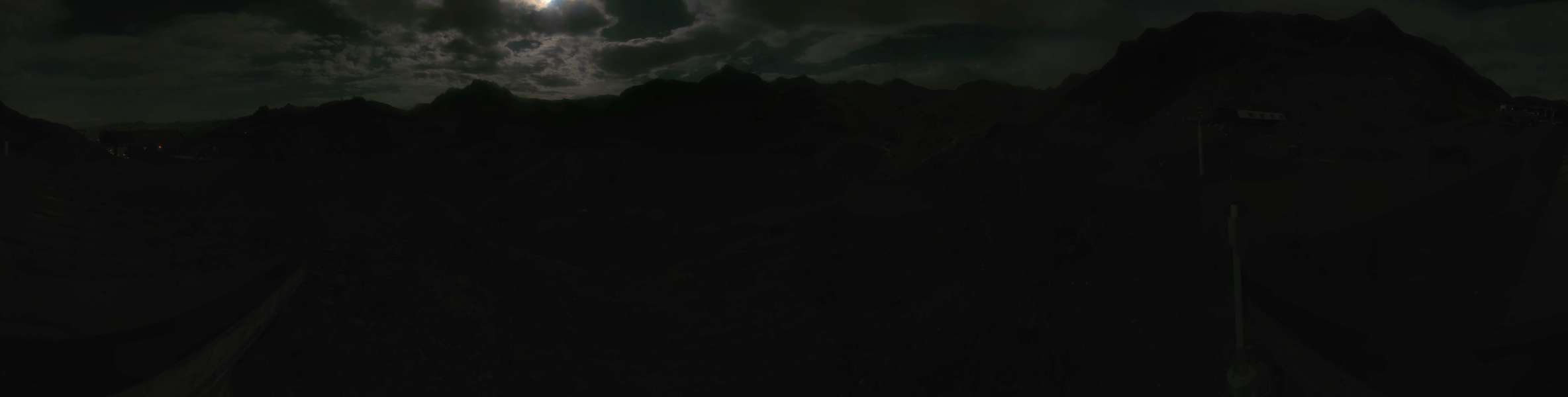 Méribel Bouquetin - 2,426 m snow cam captured at 29 September 2026 at 11:18 pm GMT+2