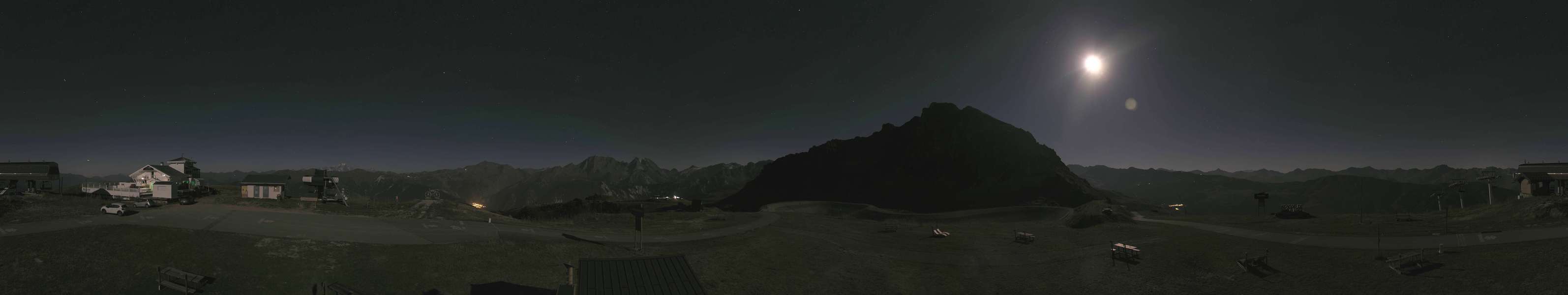 Méribel Col de la Loze - 2,304 m snow cam captured at 22 September 2026 at 11:51 pm GMT+2