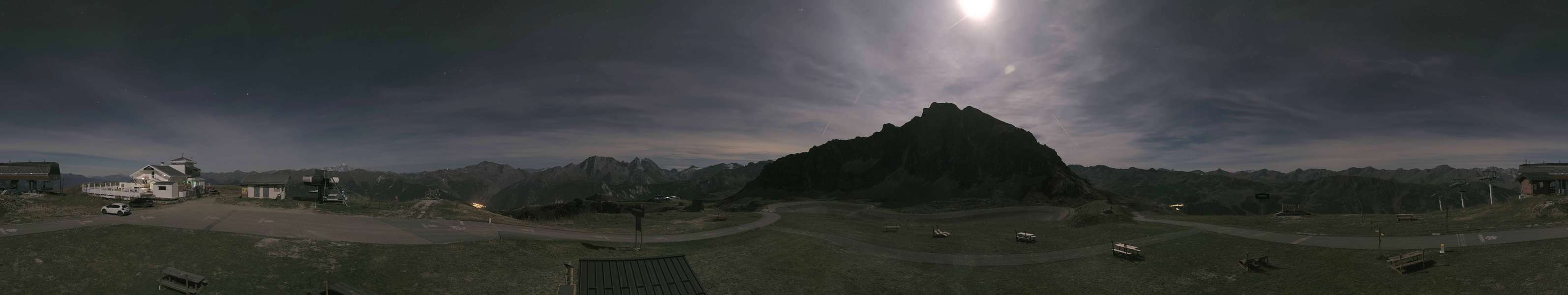 Méribel Col de la Loze - 2,304 m snow cam captured at 24 September 2026 at 11:42 pm GMT+2