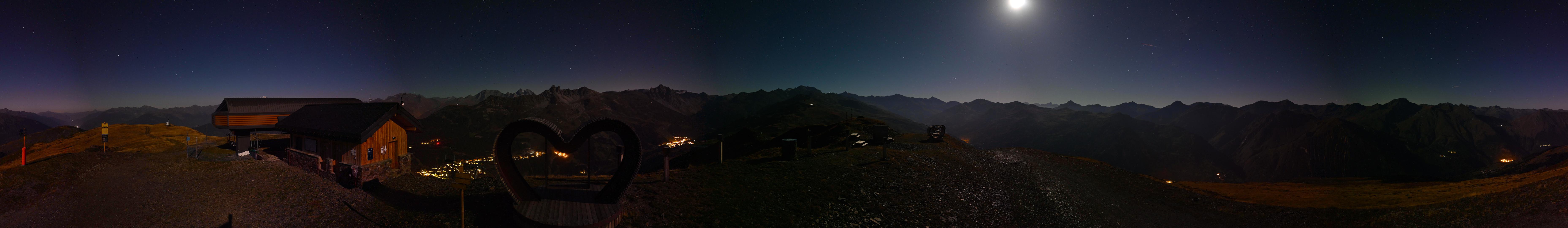 Méribel Roc de Fer Summit - 2,290 m snow cam captured at 22 September 2026 at 11:57 pm GMT+2