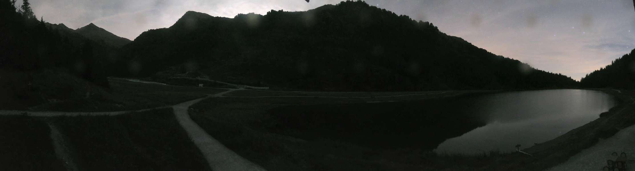 Méribel Lac de Tueda - 1,750 m snow cam captured at 20 September 2026 at 11:48 pm GMT+2