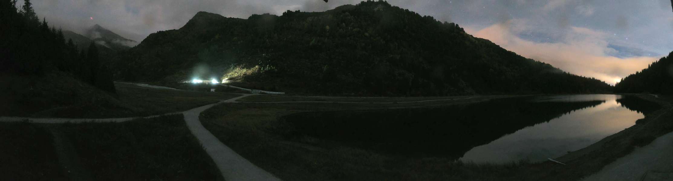 Méribel Lac de Tueda - 1,750 m snow cam captured at 1 October 2026 at 11:18 pm GMT+2