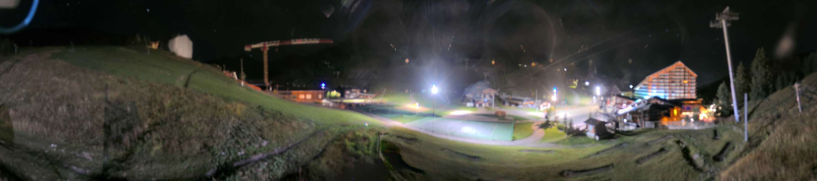 Méribel Méribel-Mottaret - 1,750 m snow cam captured at 14 September 2026 at 11:49 pm GMT+2