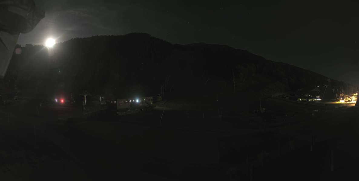 Méribel La Chaudanne - 1,450 m snow cam captured at 21 September 2026 at 11:38 pm GMT+2