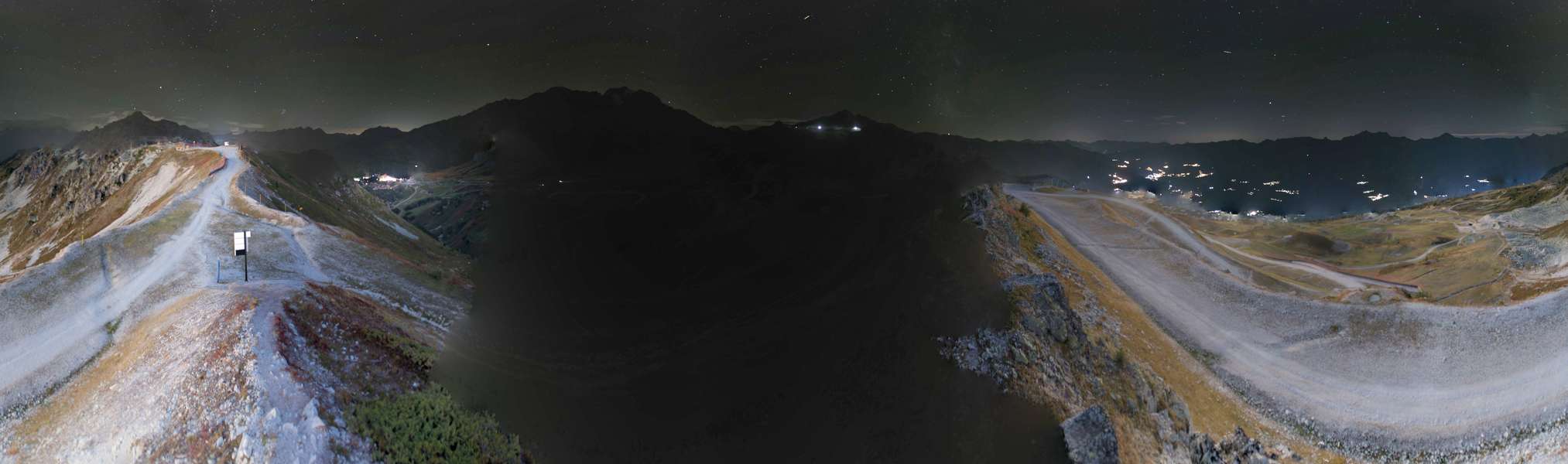 Les Arcs Arpette snow cam captured at 13 September 2026 at 10:55 pm GMT+2