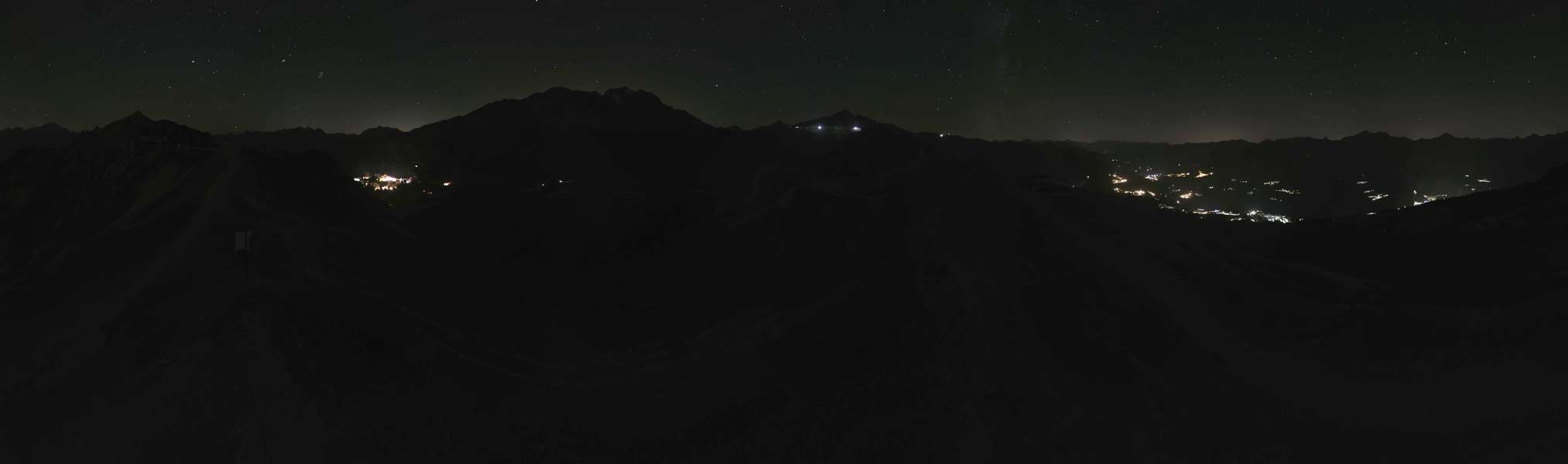 Les Arcs Arpette snow cam captured at 14 September 2026 at 11:38 pm GMT+2