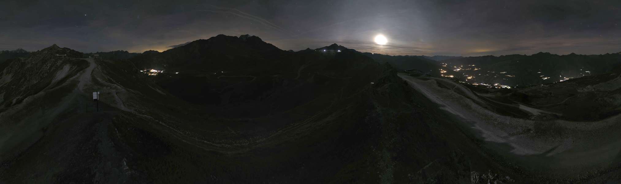 Les Arcs Arpette snow cam captured at 20 September 2026 at 11:58 pm GMT+2