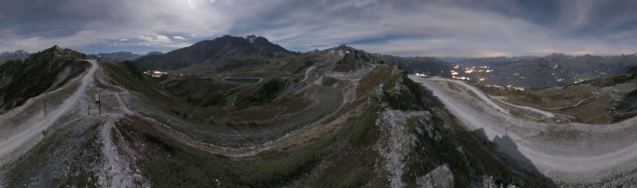 Les Arcs Arpette snow cam captured at 28 September 2026 at 11:35 pm GMT+2