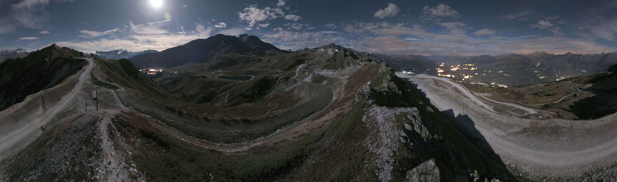 Les Arcs Arpette snow cam captured at 29 September 2026 at 11:36 pm GMT+2