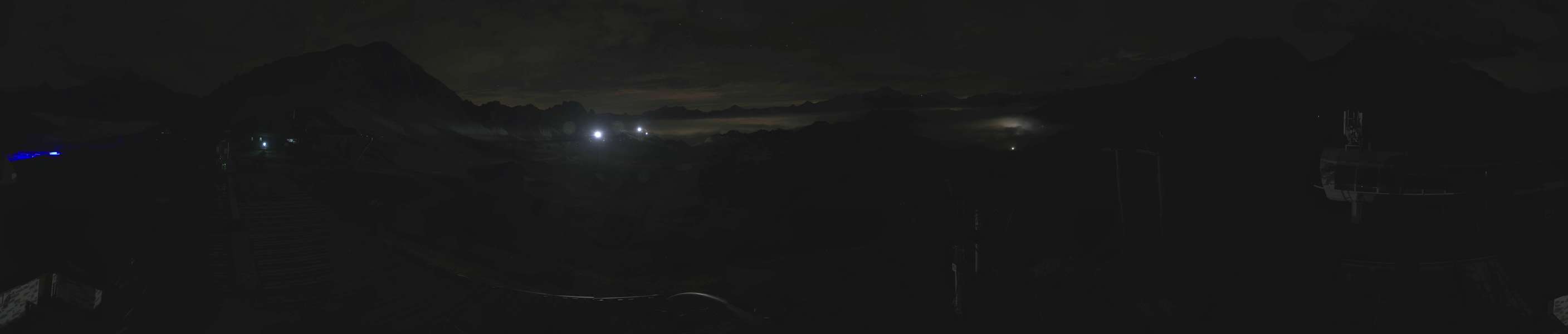 Les Arcs Arcabulle snow cam captured at 17 September 2026 at 11:39 pm GMT+2