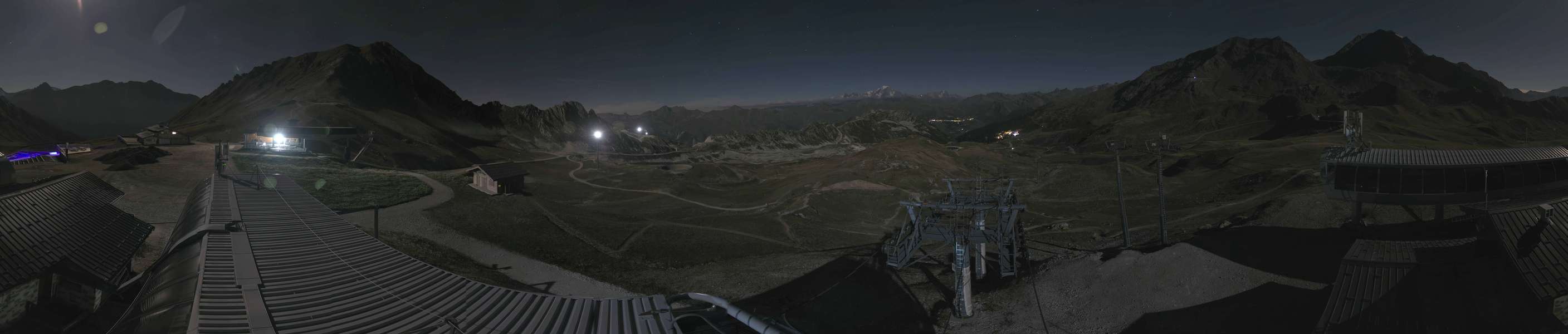 Les Arcs Arcabulle snow cam captured at 23 September 2026 at 11:46 pm GMT+2