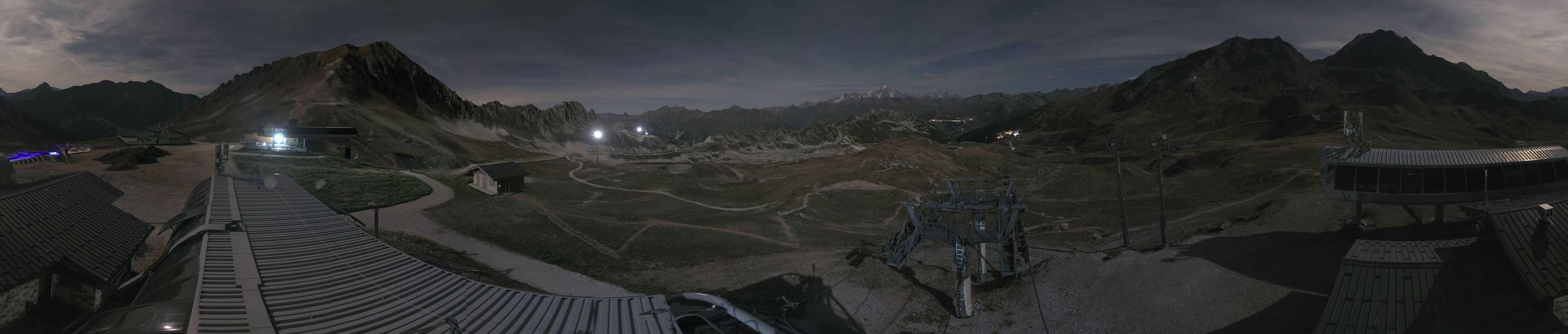 Les Arcs Arcabulle snow cam captured at 24 September 2026 at 11:30 pm GMT+2