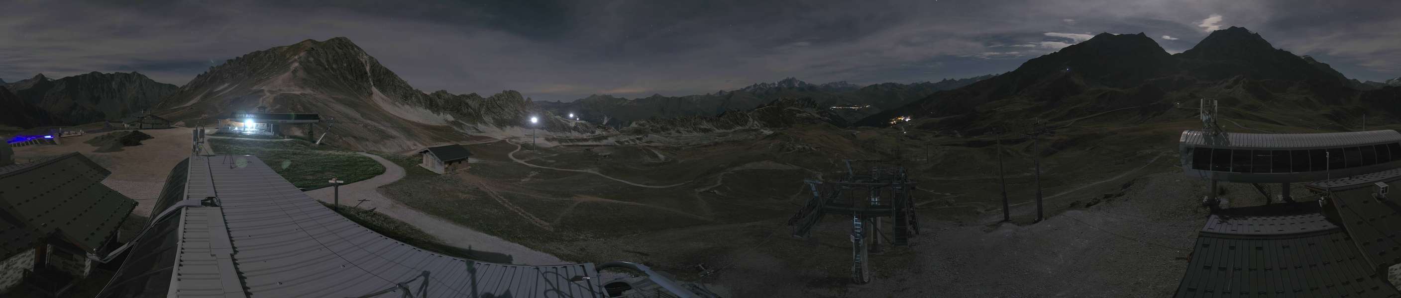 Les Arcs Arcabulle snow cam captured at 28 September 2026 at 11:46 pm GMT+2