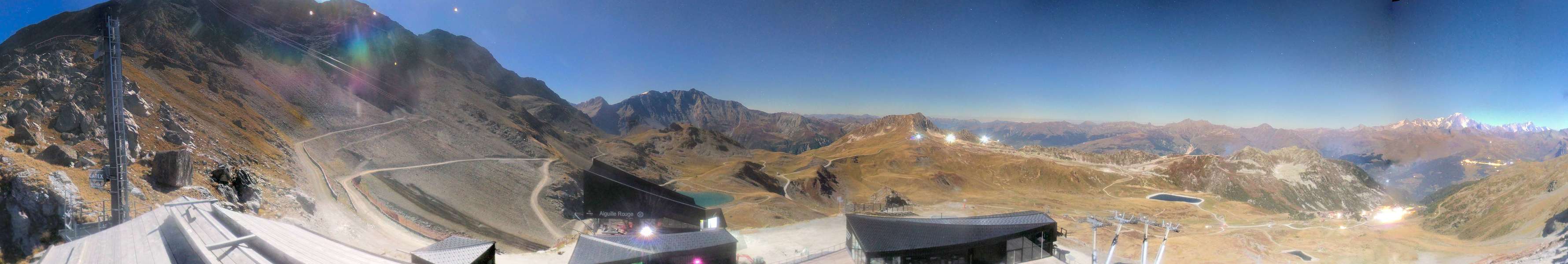 Les Arcs Varet snow cam captured at 26 September 2026 at 11:54 pm GMT+2