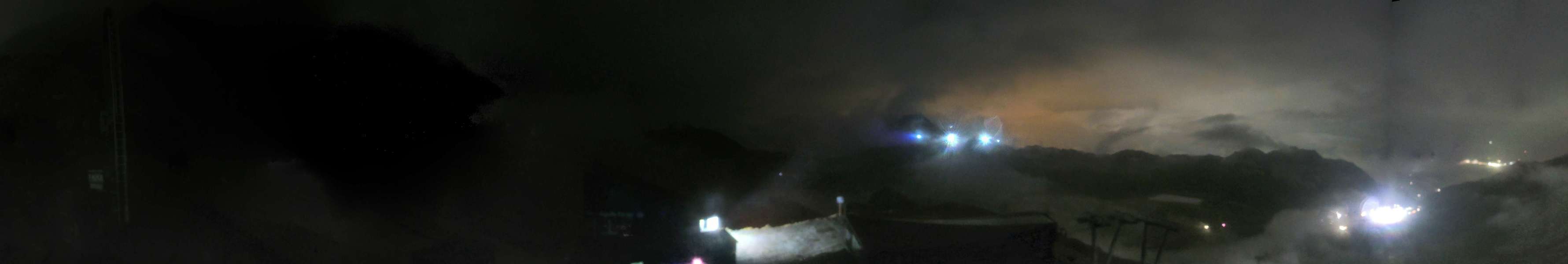 Les Arcs Varet snow cam captured at 2 October 2026 at 11:36 pm GMT+2