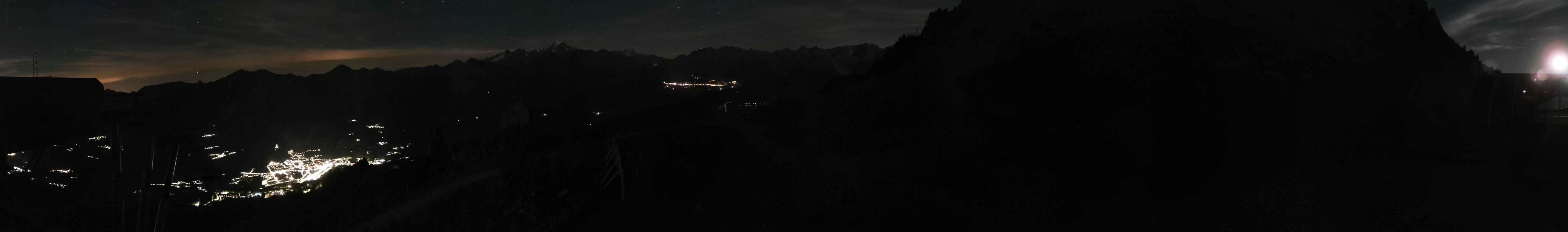 Les Arcs Mont-Blanc snow cam captured at 19 September 2026 at 11:24 pm GMT+2