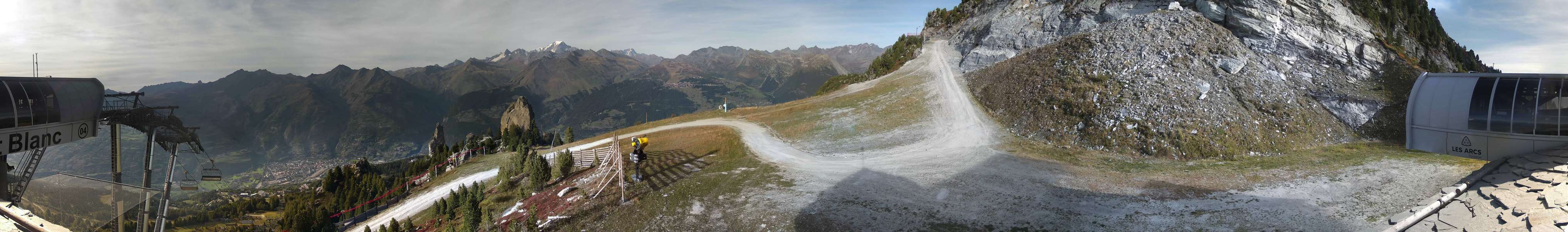 Les Arcs Mont-Blanc snow cam captured at 21 September 2026 at 5:56 pm GMT+2