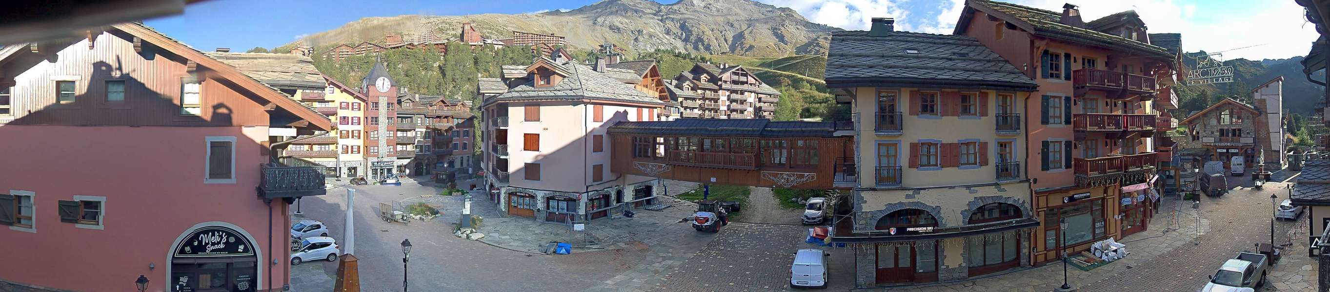 Les Arcs Arc 1950 Village snow cam captured at 15 September 2026 at 6:22 pm GMT+2