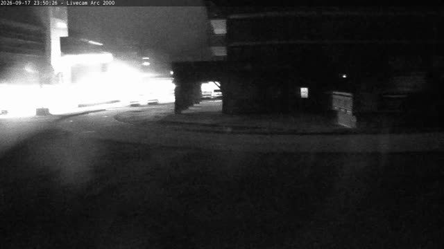 Les Arcs Arc 2000 Live snow cam captured at 17 September 2026 at 11:50 pm GMT+2
