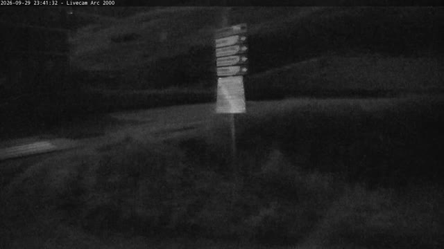 Les Arcs Arc 2000 Live snow cam captured at 29 September 2026 at 11:42 pm GMT+2