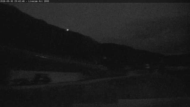 Les Arcs Arc 2000 Live snow cam captured at 30 September 2026 at 11:43 pm GMT+2