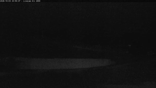 Les Arcs Arc 2000 Live snow cam captured at 3 October 2026 at 11:51 pm GMT+2