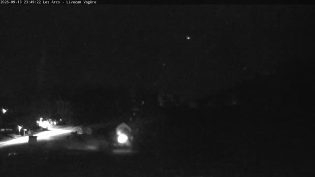 Les Arcs Vagère Live snow cam captured at 13 September 2026 at 11:49 pm GMT+2