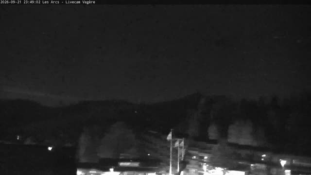 Les Arcs Vagère Live snow cam captured at 21 September 2026 at 11:49 pm GMT+2