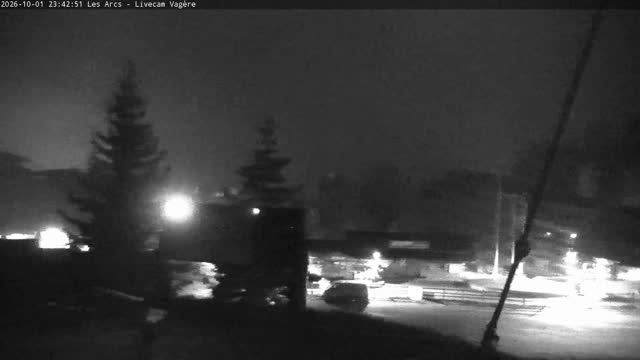 Les Arcs Vagère Live snow cam captured at 1 October 2026 at 11:43 pm GMT+2