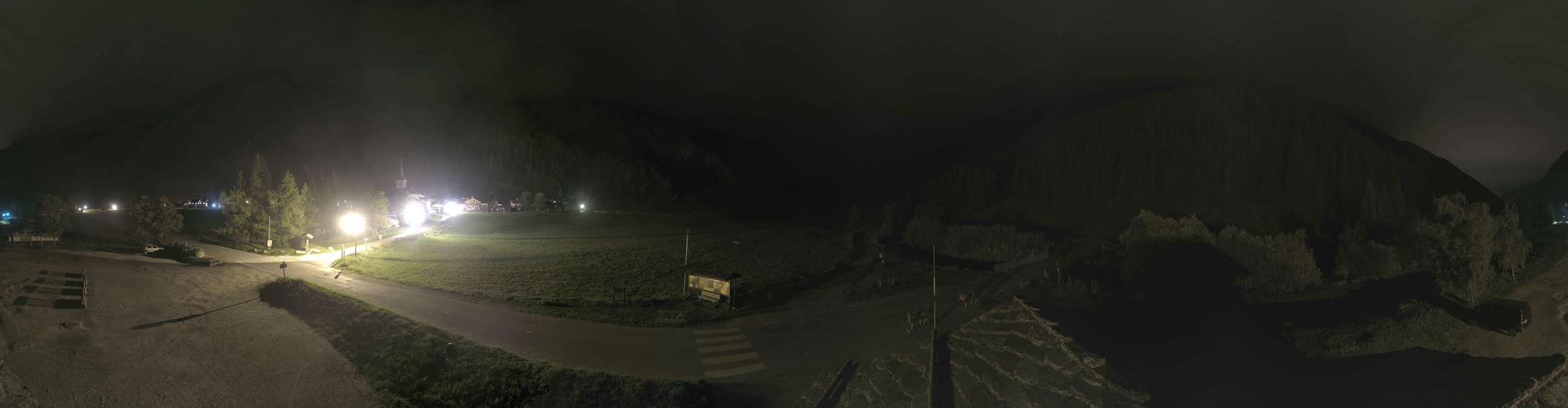 La Plagne Champagny-le-Haut snow cam captured at 17 September 2026 at 11:50 pm GMT+2