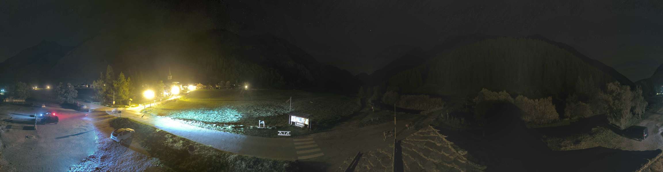 La Plagne Champagny-le-Haut snow cam captured at 18 September 2026 at 11:40 pm GMT+2