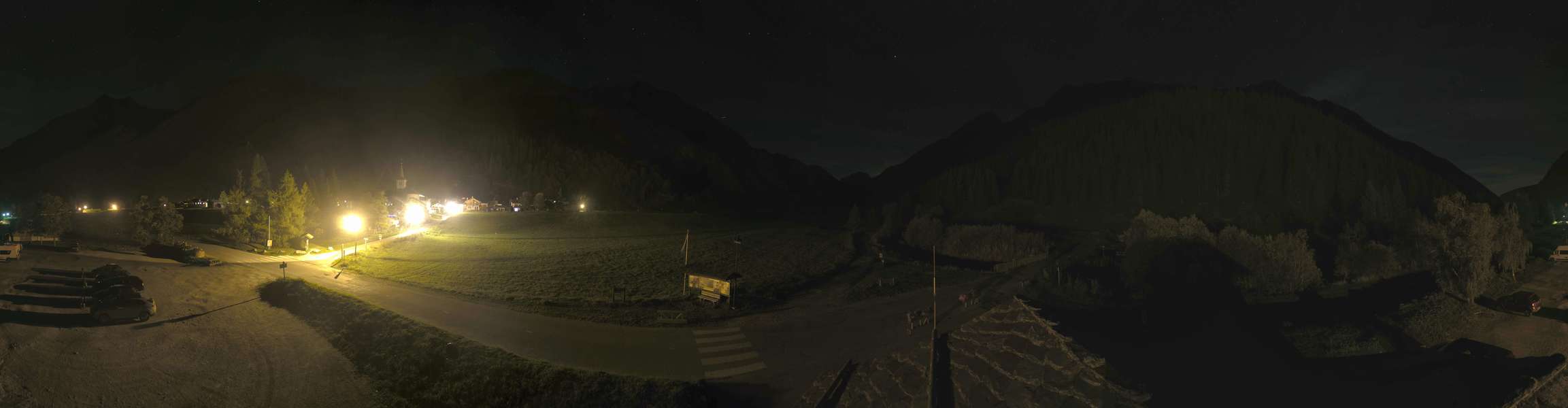 La Plagne Champagny-le-Haut snow cam captured at 19 September 2026 at 11:57 pm GMT+2