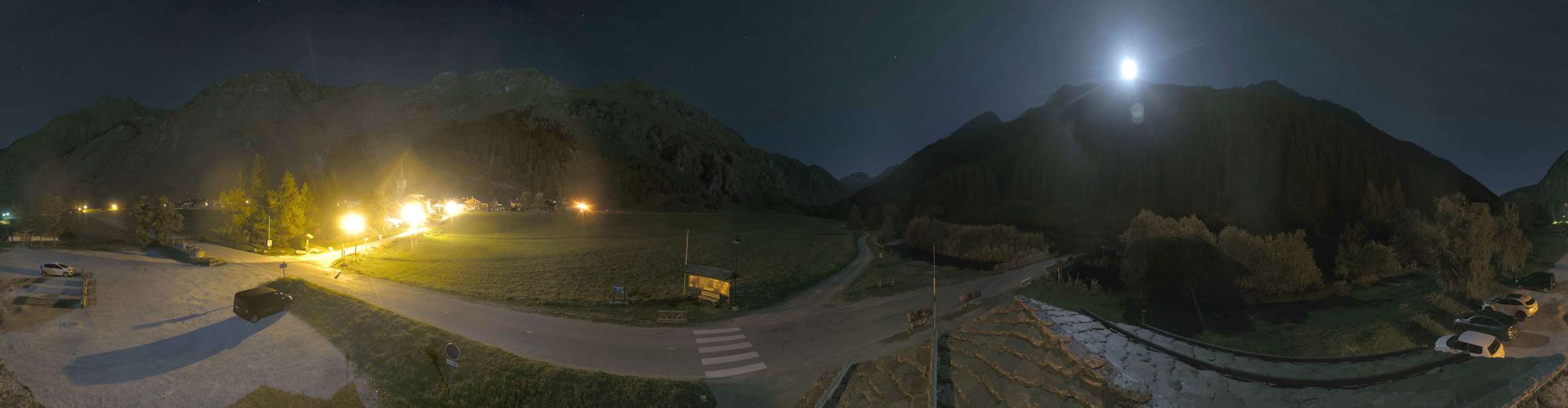 La Plagne Champagny-le-Haut snow cam captured at 23 September 2026 at 11:35 pm GMT+2