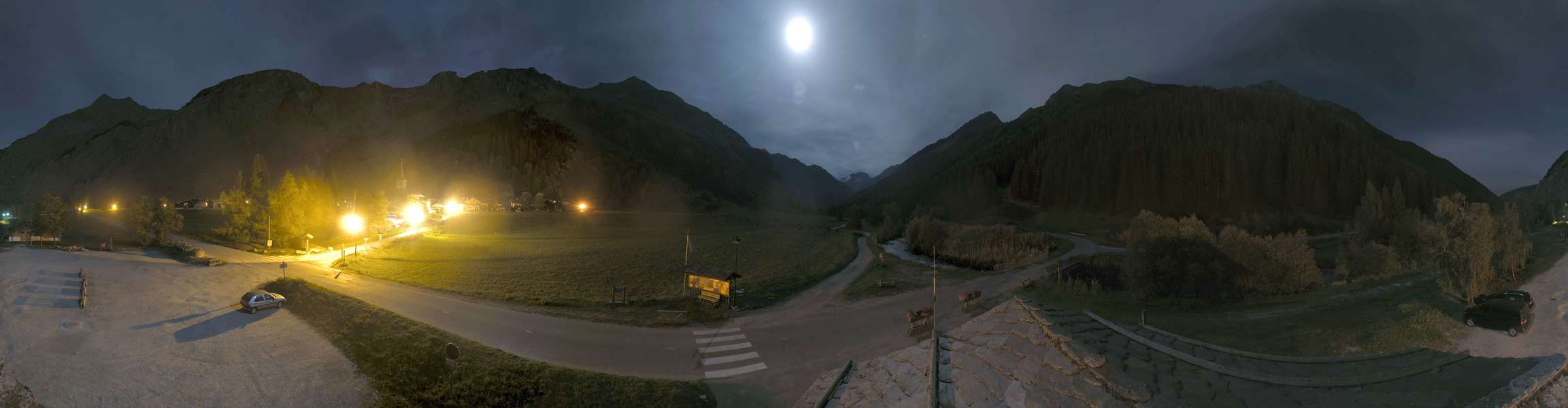 La Plagne Champagny-le-Haut snow cam captured at 28 September 2026 at 11:34 pm GMT+2