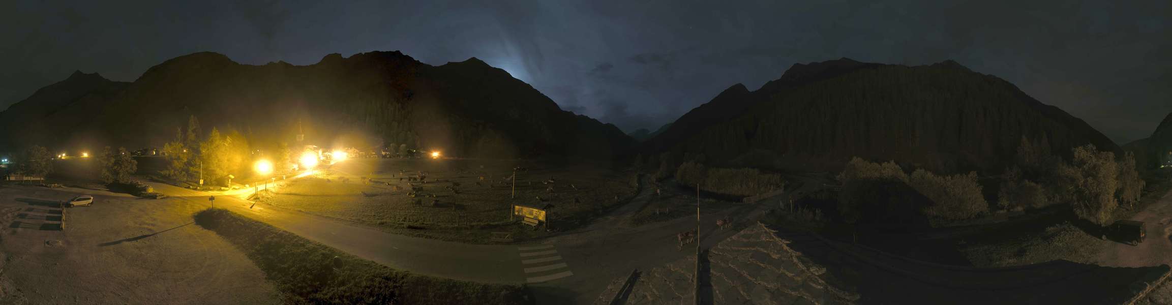 La Plagne Champagny-le-Haut snow cam captured at 30 September 2026 at 11:46 pm GMT+2