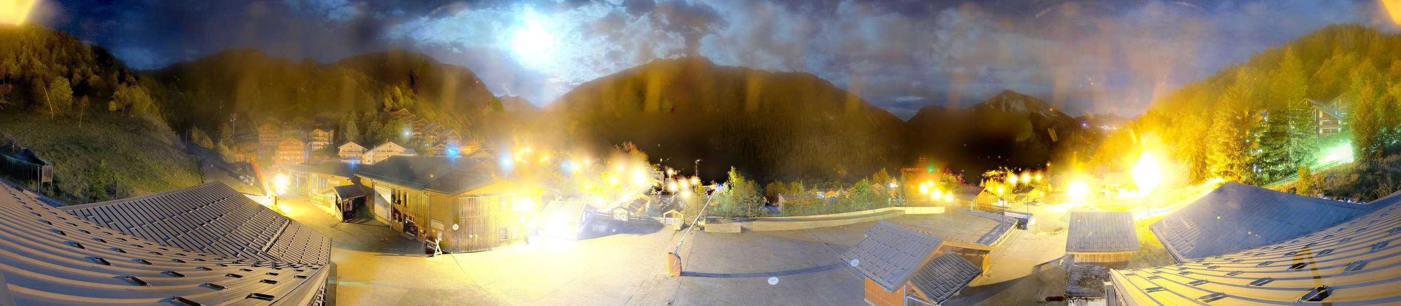 La Plagne Champagny Village snow cam captured at 29 September 2026 at 11:36 pm GMT+2