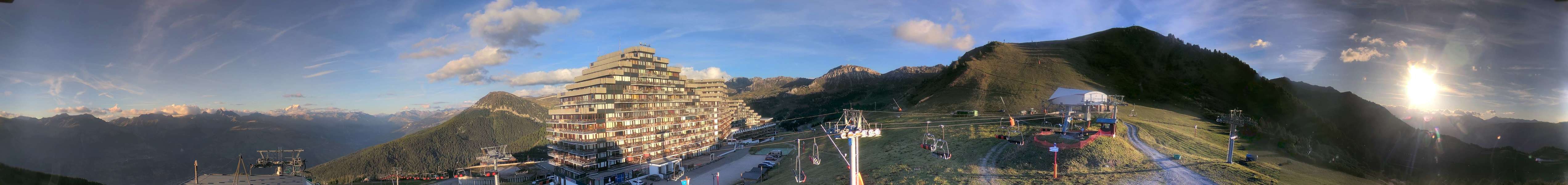 La Plagne Aime 2000 snow cam captured at 14 September 2026 at 7:24 pm GMT+2
