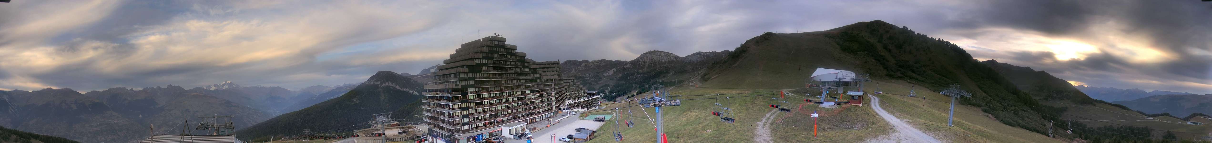 La Plagne Aime 2000 snow cam captured at 29 September 2026 at 7:02 pm GMT+2