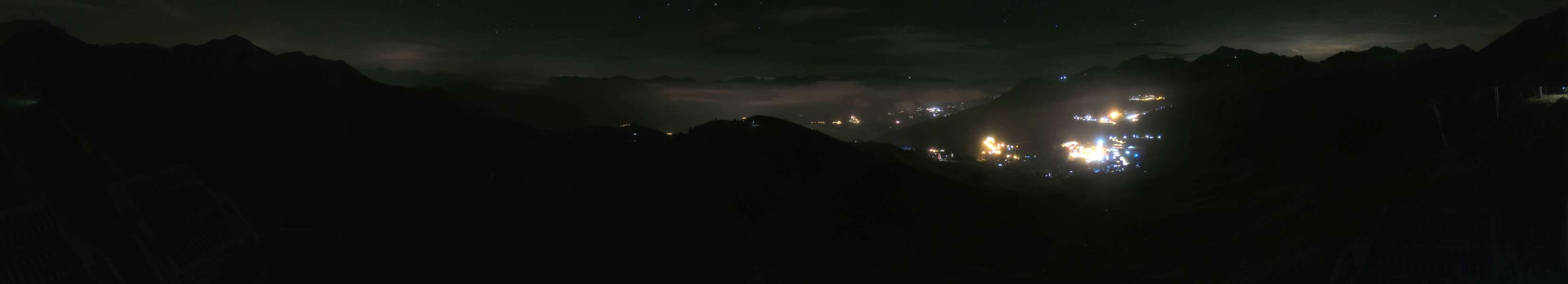 La Plagne Bécoin snow cam captured at 4 October 2026 at 11:39 pm GMT+2