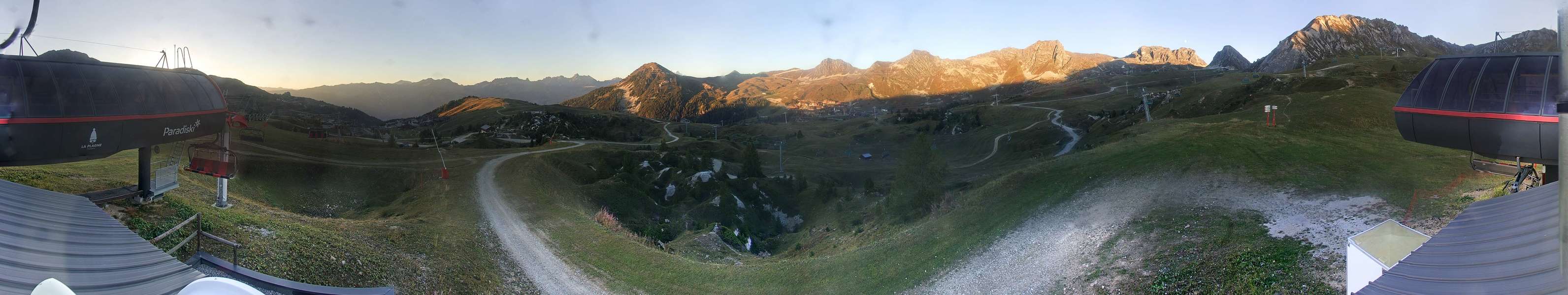 La Plagne Bergerie snow cam captured at 22 September 2026 at 7:32 pm GMT+2